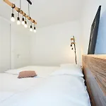 Отель Av De La Gare 4, Rond-point, 4br, Skilift350m! *