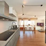 Отель Av De La Gare 4, Rond-point, 4br, Skilift350m! *