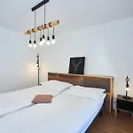 Отель Av De La Gare 4, Rond-point, 4br, Skilift350m! Кран-Монтана