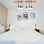 Av De La Gare 4, Rond-point, 4br, Skilift350m! *