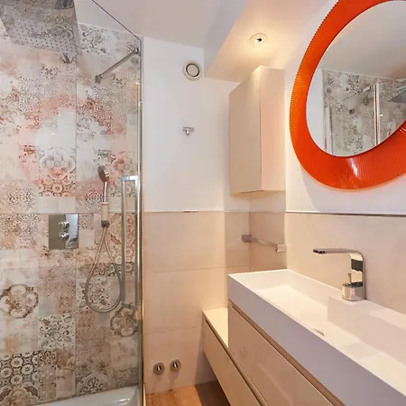 Av De La Gare 4, Rond-point, 4br, Skilift350m! Hotel *