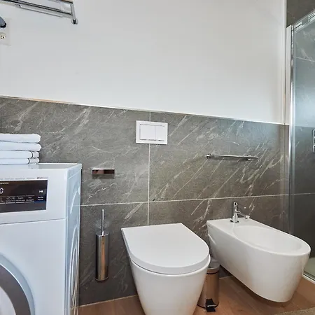 Av De La Gare 4, Rond-point, 4br, Skilift350m!