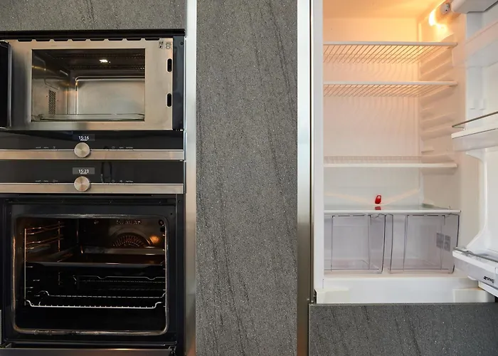 Av De La Gare 4, Rond-point, 4br, Skilift350m! Отель Кран-Монтана