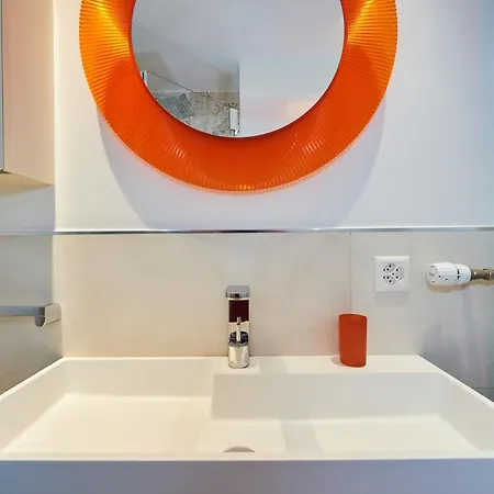 Av De La Gare 4, Rond-point, 4br, Skilift350m! *