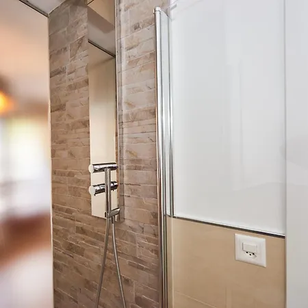 Av De La Gare 4, Rond-point, 4br, Skilift350m!